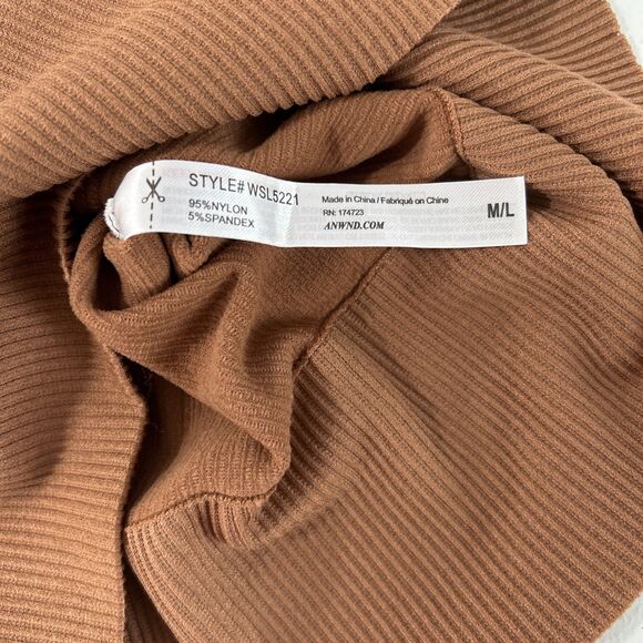 Priceless Crop‎ Tank Top Womens M Or L Cocoa Deep V Sleeveless Ribbed Y2K - Picture 7 of 9